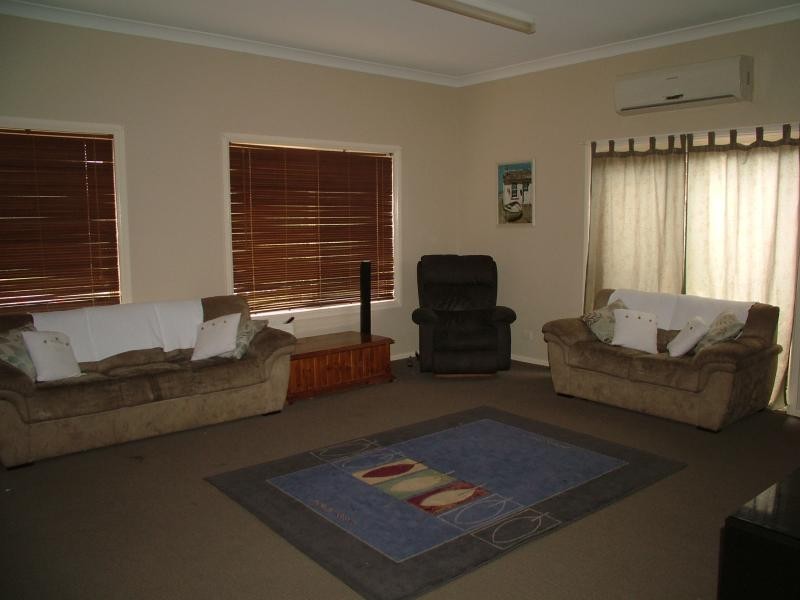 1 Lancaster Park Pl, Dubbo NSW 2830