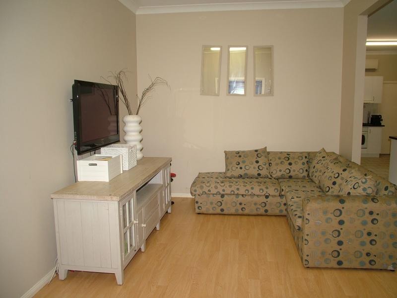 1 Lancaster Park Pl, Dubbo NSW 2830