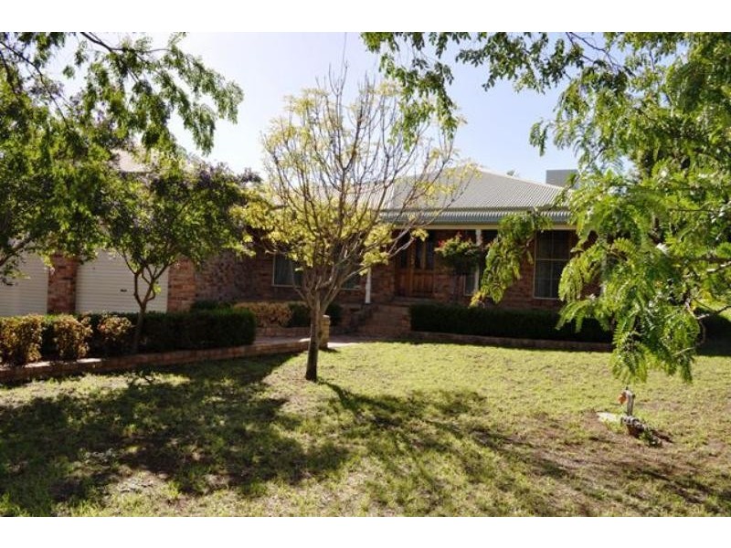10 Erica Cl, Dubbo NSW 2830