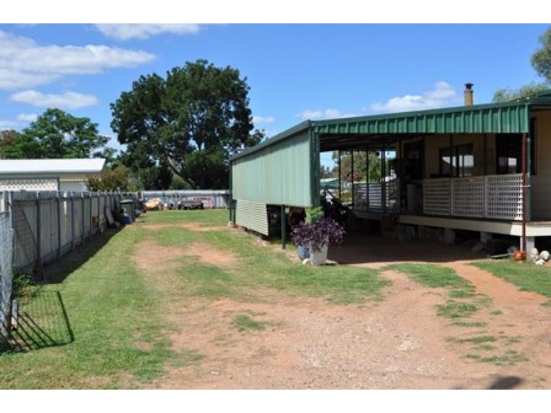 24 Napier St, Mendooran NSW 2842