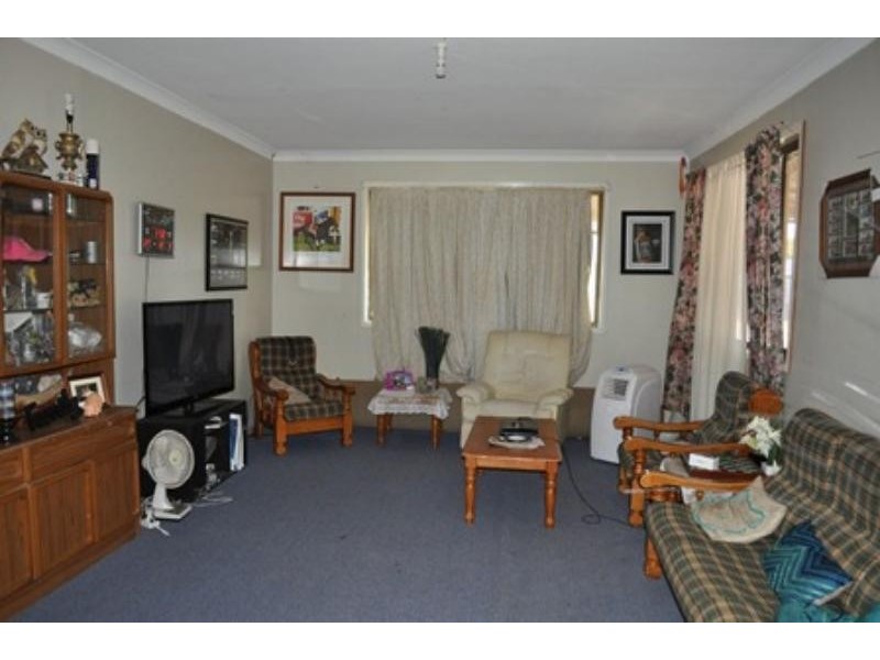 24 Napier St, Mendooran NSW 2842