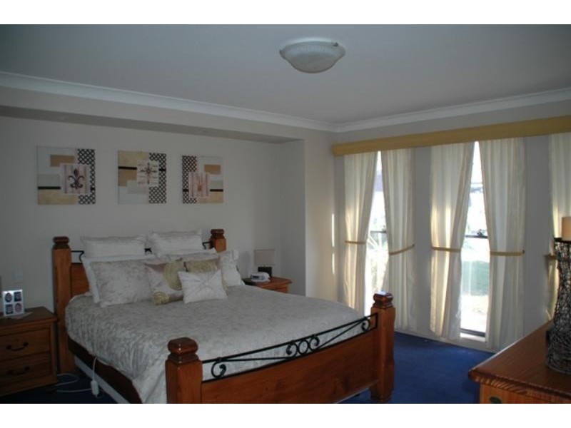 5 Lakeside  Cct, Dubbo NSW 2830