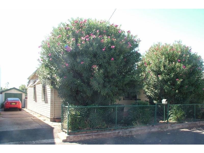 18A Erskine  St, Dubbo NSW 2830