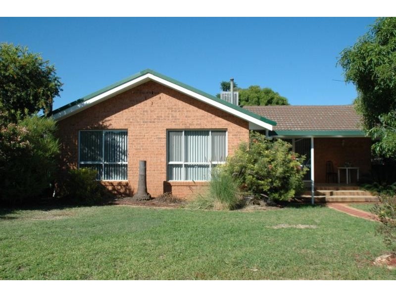13 Wentworth St, Dubbo NSW 2830