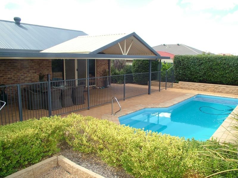 30 Cypress Point Dr, Dubbo NSW 2830