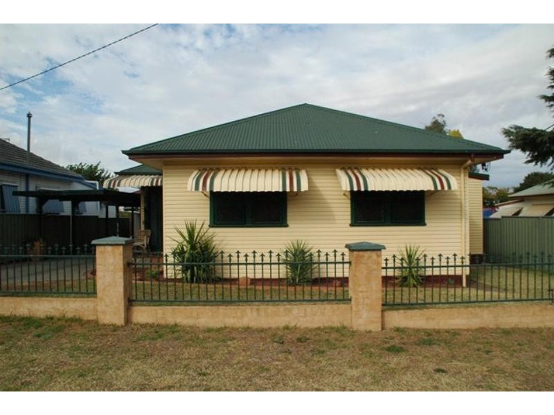 33 Naman  St, Dubbo NSW 2830
