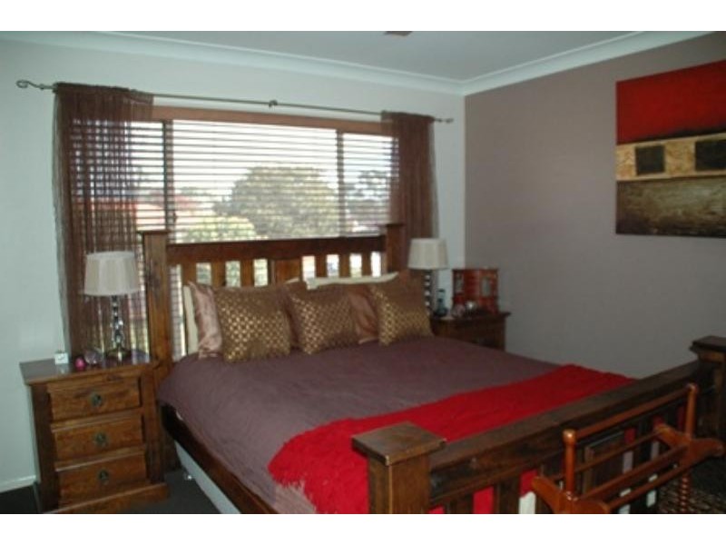 8 Pegasus Pl, Dubbo NSW 2830