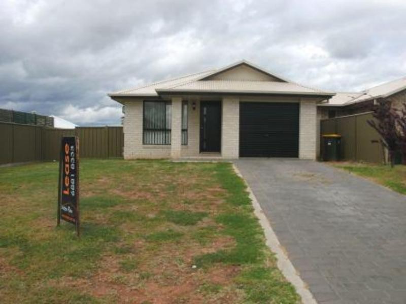 28A Arthur Summons St, Dubbo NSW 2830