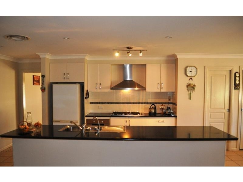 16 Sunvale Ave, Dubbo NSW 2830