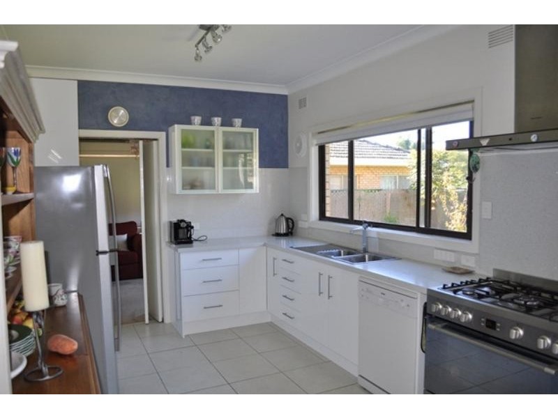 10 Hazelwood Dr, Dubbo NSW 2830