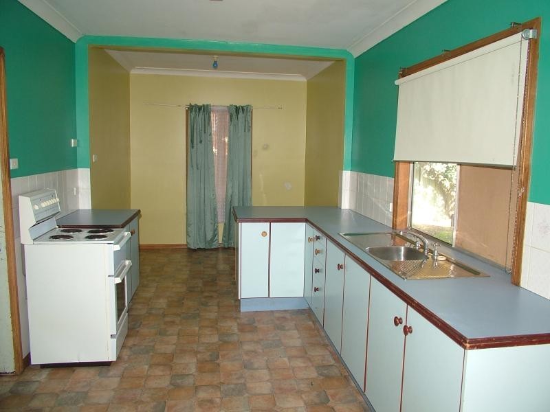 1 Pozieres  St, Dubbo NSW 2830