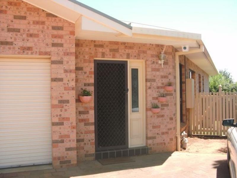2/50 St Georges  Tce, Dubbo NSW 2830