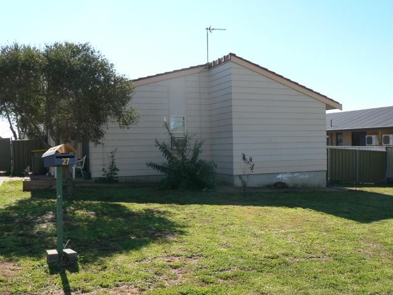 27 Salter Dr, Dubbo NSW 2830