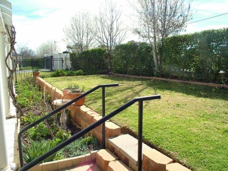 10/15-17 Boundary  Rd, Dubbo NSW 2830