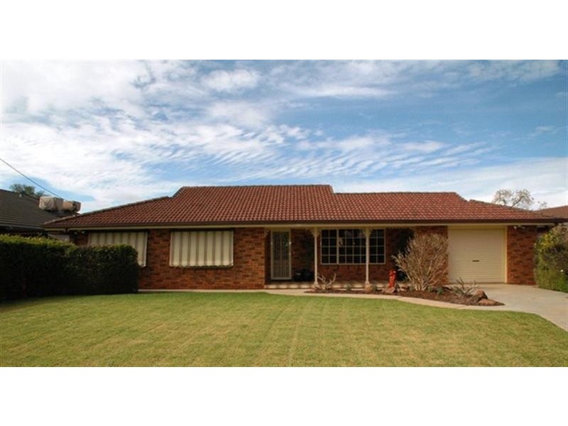 167 Alagalah St, Narromine NSW 2821