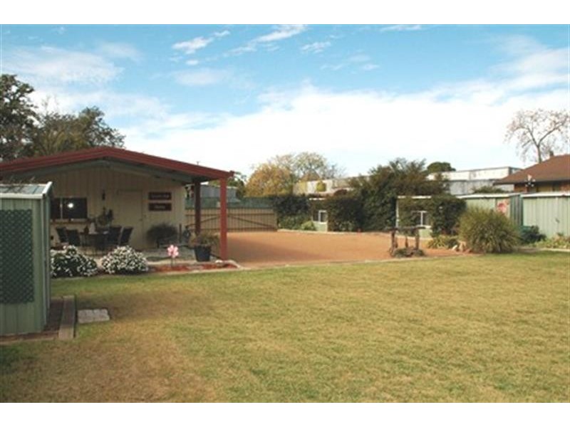 167 Alagalah St, Narromine NSW 2821