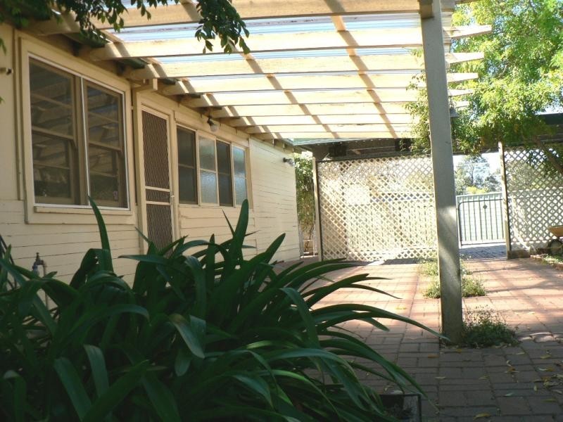 27 Goode St, Dubbo NSW 2830