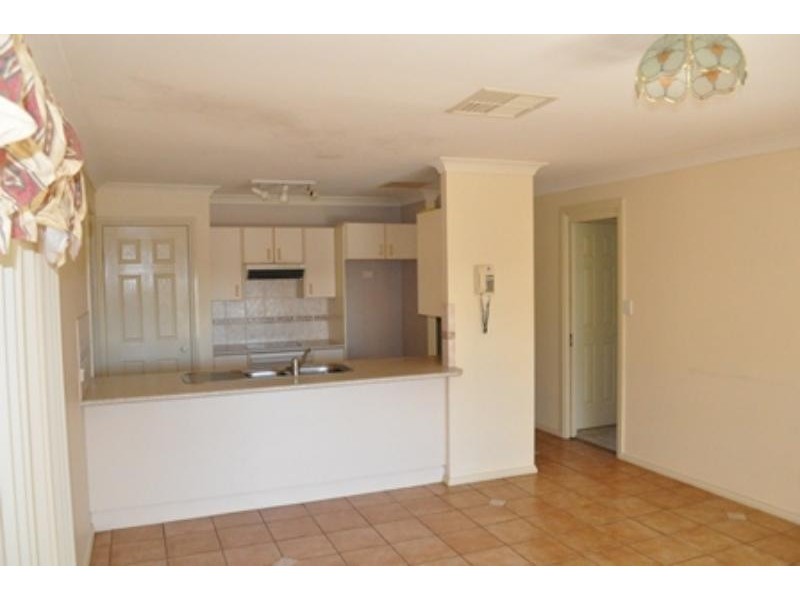 50 Websdale Dr, Dubbo NSW 2830