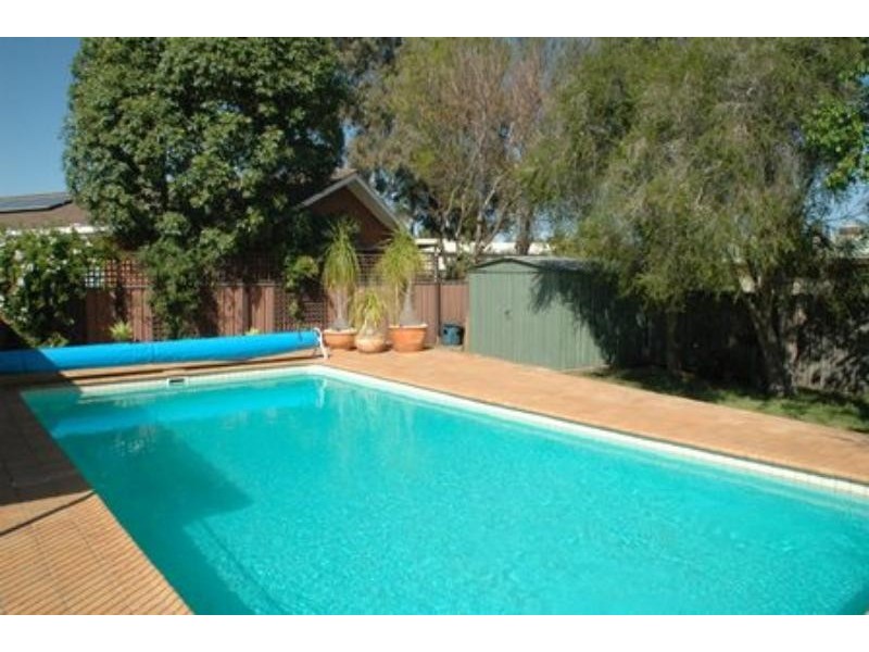 5 Andrew Pl, Dubbo NSW 2830