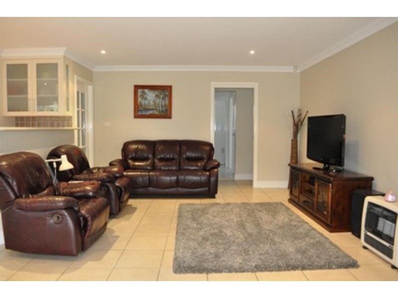 7 Manning Pl, Dubbo NSW 2830