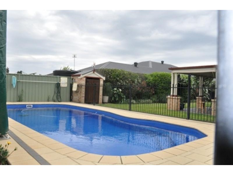 7 Manning Pl, Dubbo NSW 2830