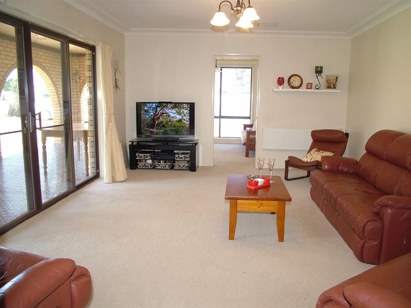 101 Nellie Vale Rd, Narromine NSW 2821