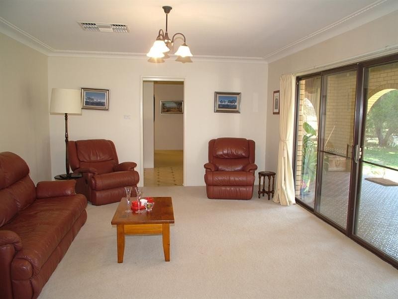 101 Nellie Vale Rd, Narromine NSW 2821