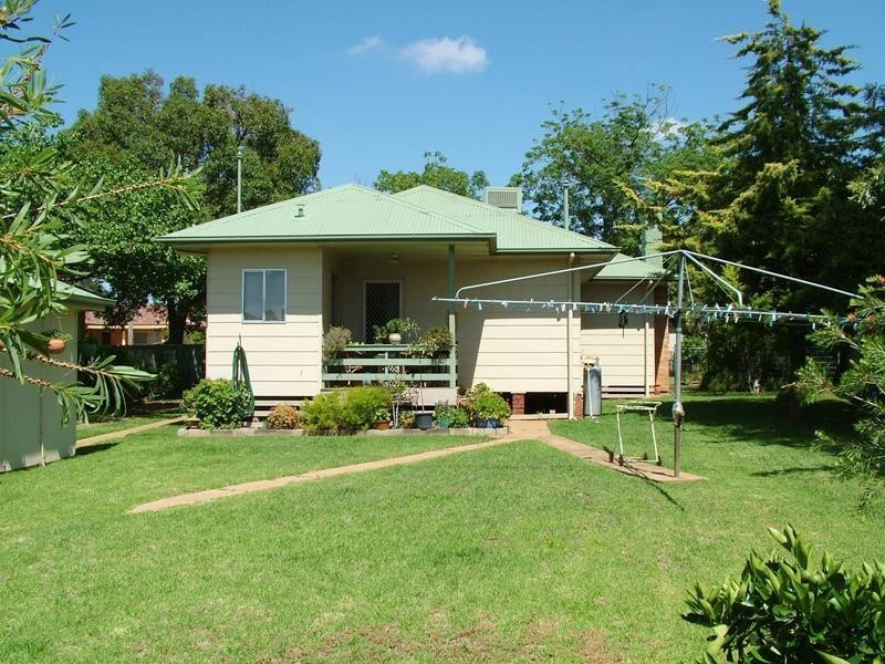 40 Bennett St, Dubbo NSW 2830