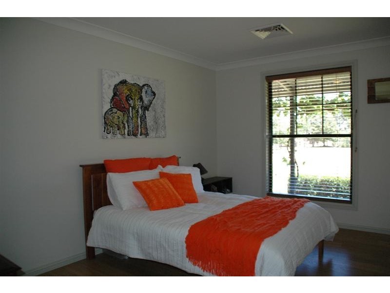 8 Torryburn Way, Dubbo NSW 2830