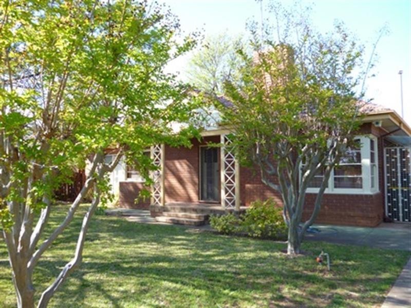 27 Short St, Dubbo NSW 2830
