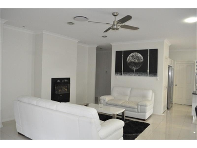 72 Dunheved  Cir, Dubbo NSW 2830