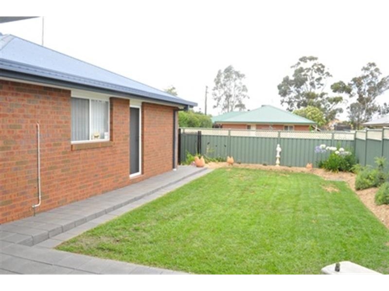 72 Dunheved  Cir, Dubbo NSW 2830