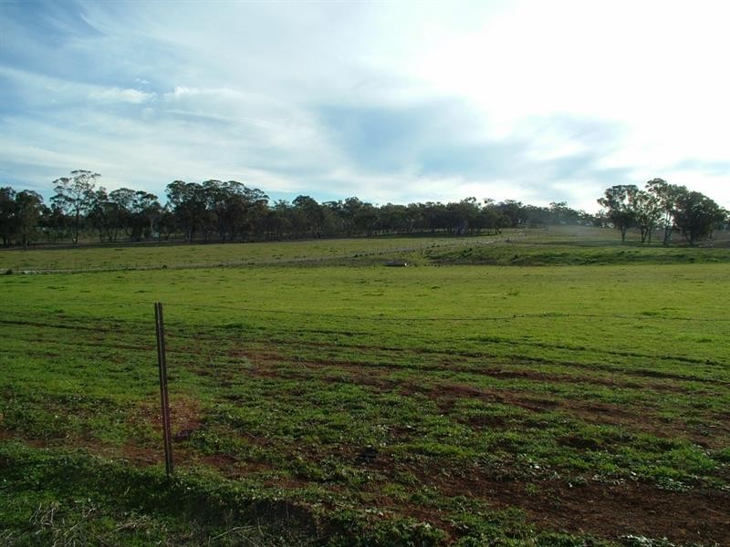 7L Oakdene Rd, Dubbo NSW 2830