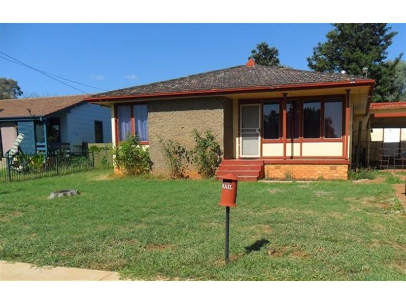 22 Armstrong Cres, Dubbo NSW 2830