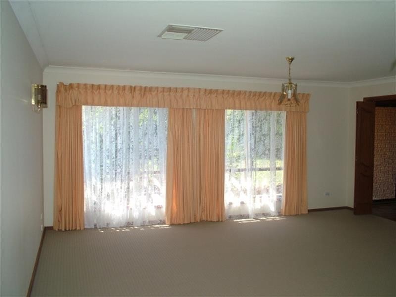 4  Hamilton Cl, Dubbo NSW 2830