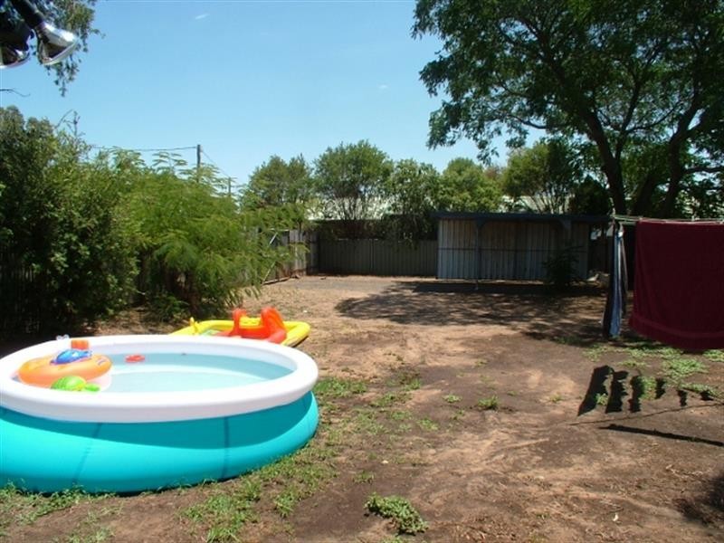 64 Warren Rd, Gilgandra NSW 2827