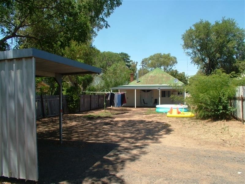 64 Warren Rd, Gilgandra NSW 2827