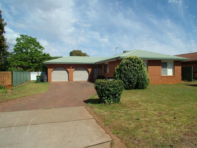 5 Eyre St, Dubbo NSW 2830
