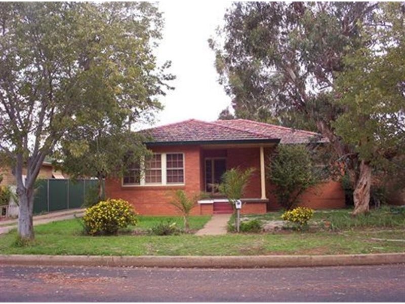 57 High St, Dubbo NSW 2830