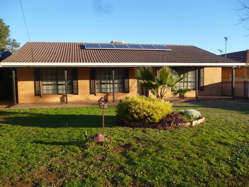 13 Doncaster  Ave, Dubbo NSW 2830