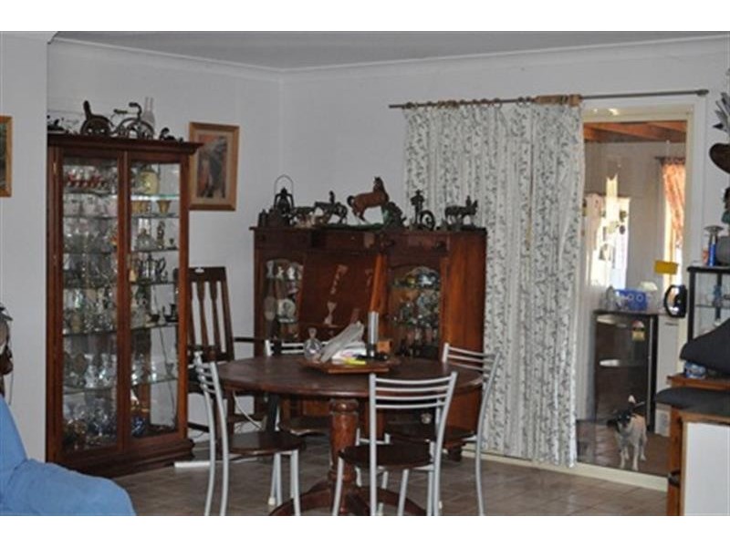 3 Napier St, Mendooran NSW 2842