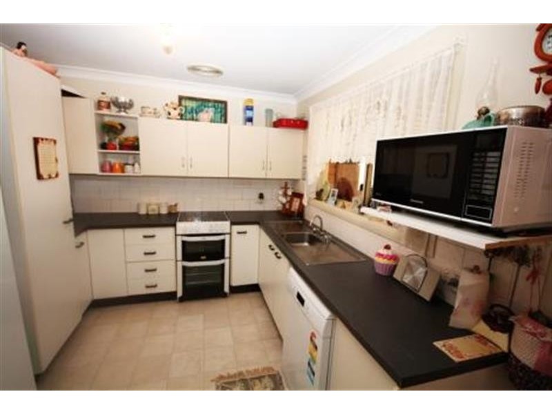 9 Voyager Way, Dubbo NSW 2830