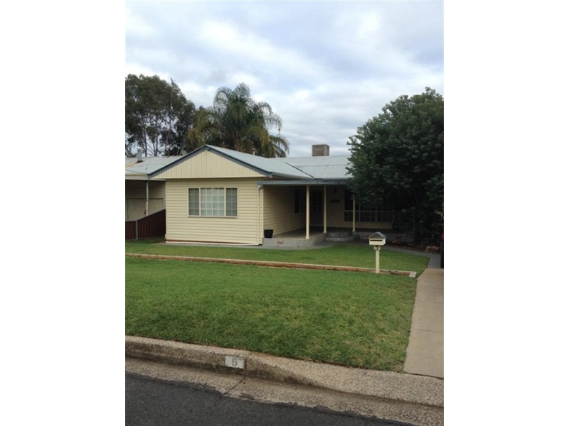 5 Wheeler St, Dubbo NSW 2830