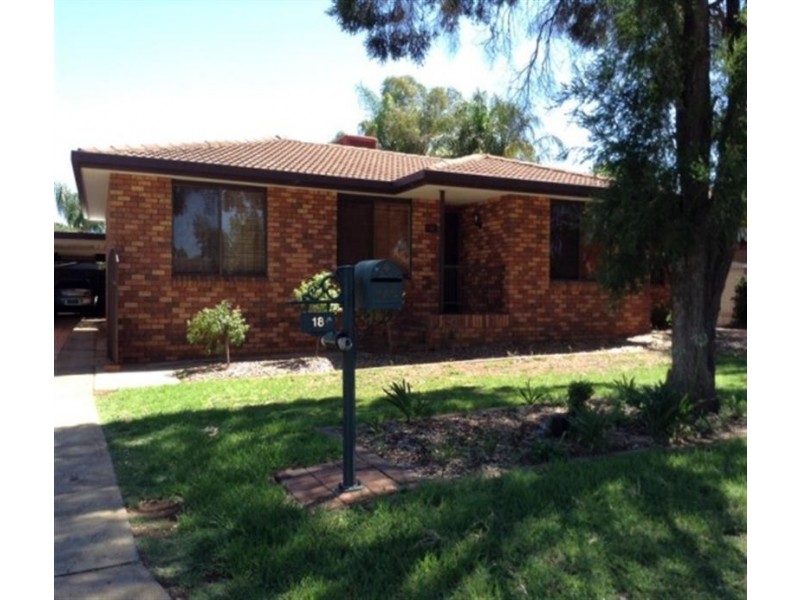 18 Lawson St, Dubbo NSW 2830