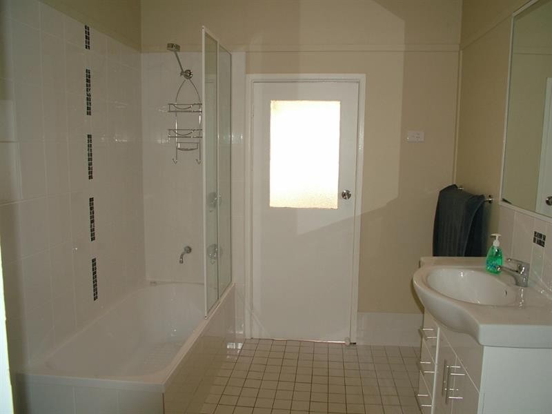 79 Bourke St, Dubbo NSW 2830