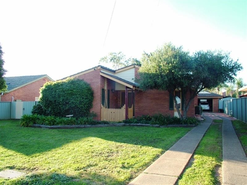 10 Moonah St, Dubbo NSW 2830