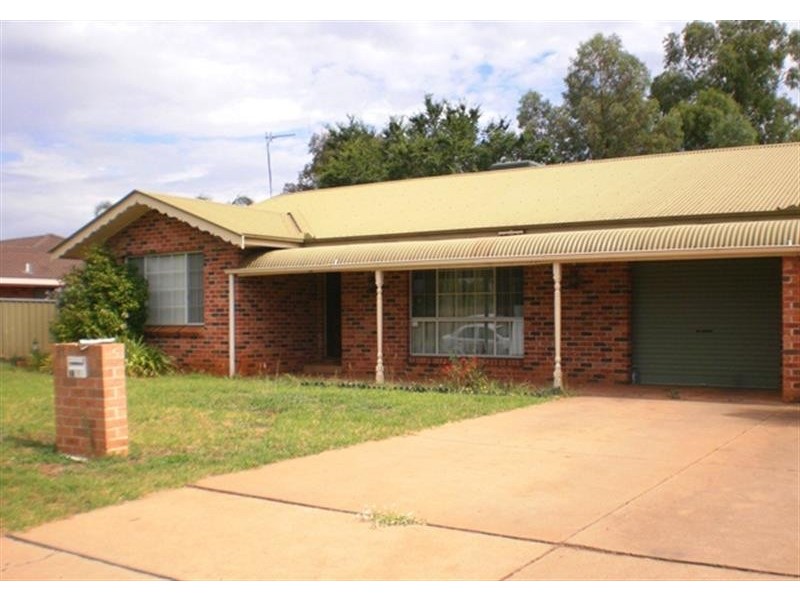 1/64 Birch Ave, Dubbo NSW 2830