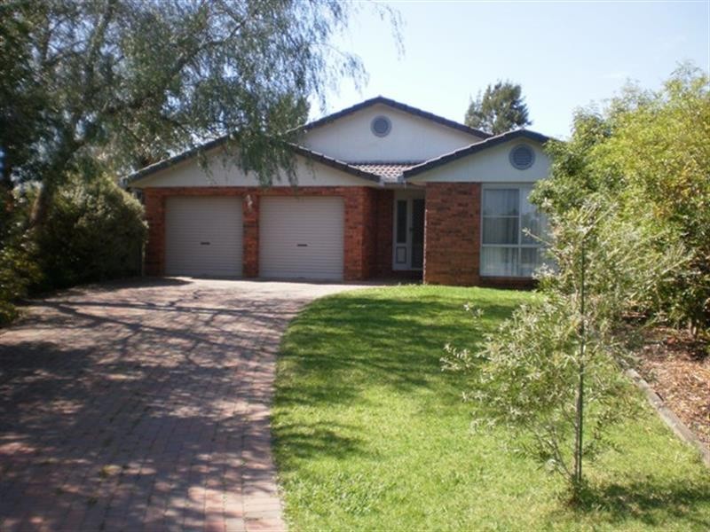 7 Loane Pl, Dubbo NSW 2830