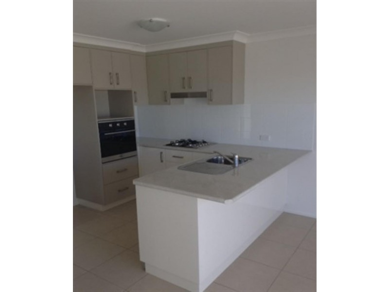 8B Ellenborough Ave, Dubbo NSW 2830