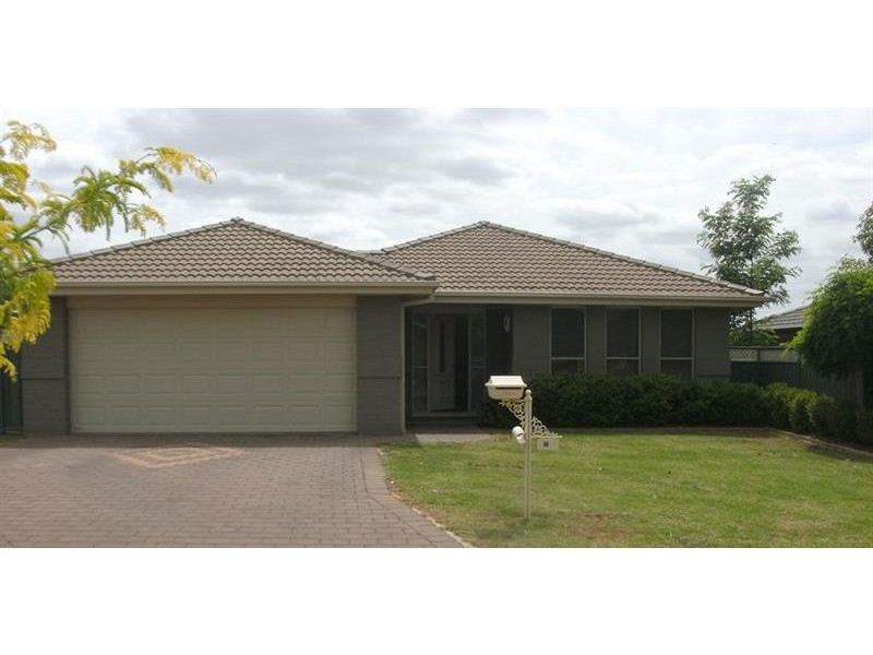18 Carnegie Ave, Dubbo NSW 2830